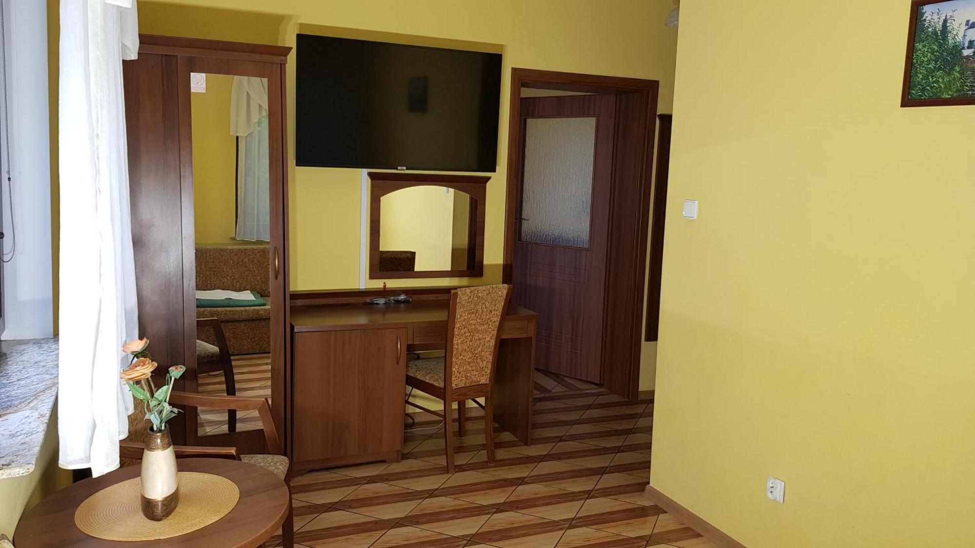 Goscinne Akacja Bed & Breakfast