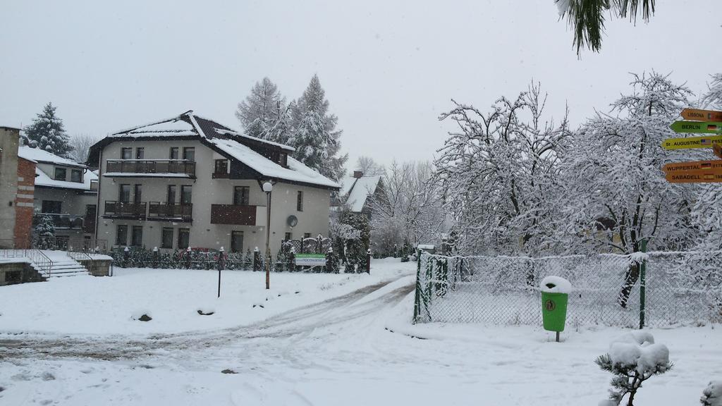 Bed & Breakfast Goscinne Akacja